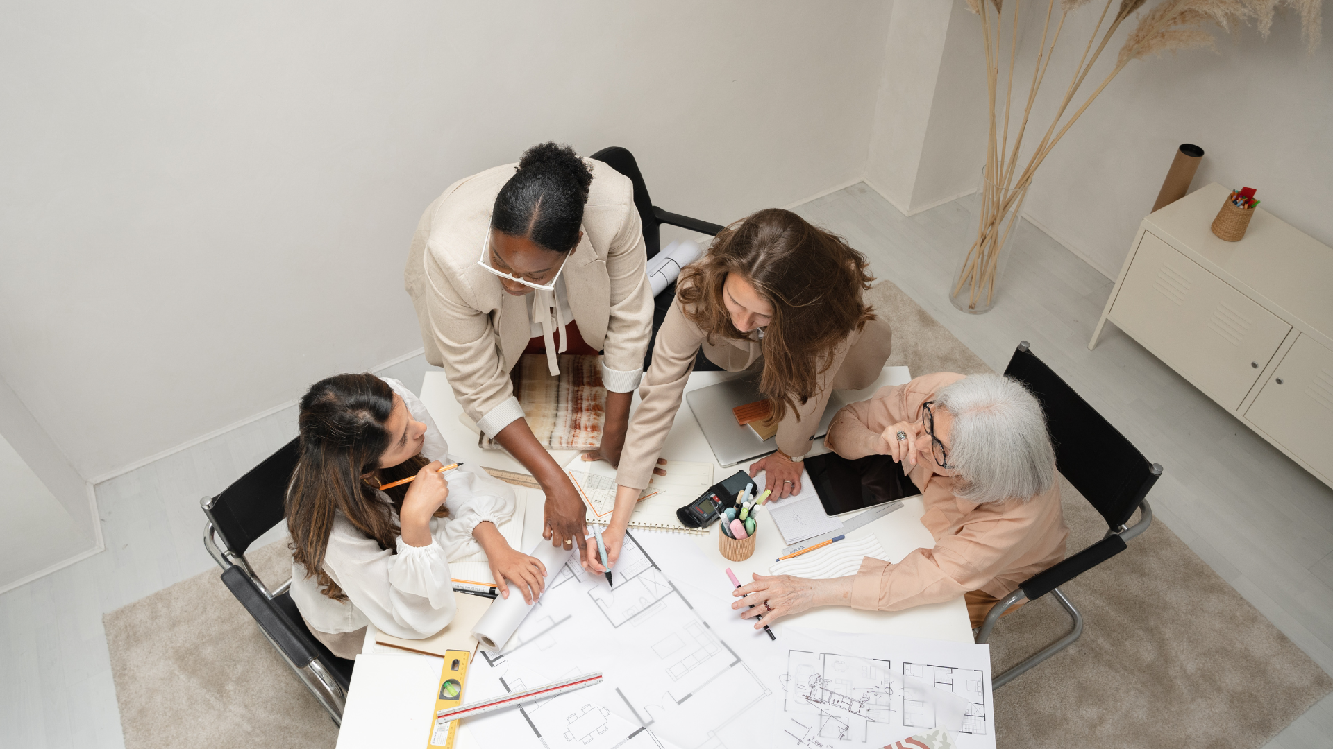 Team collaborating during a configuration workshop